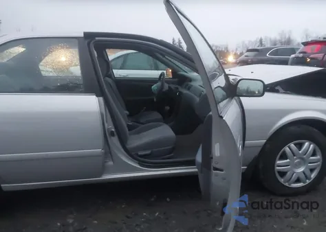 2001 Toyota Camry Le from USA, damaged, VIN 4T1BG22K61U102665